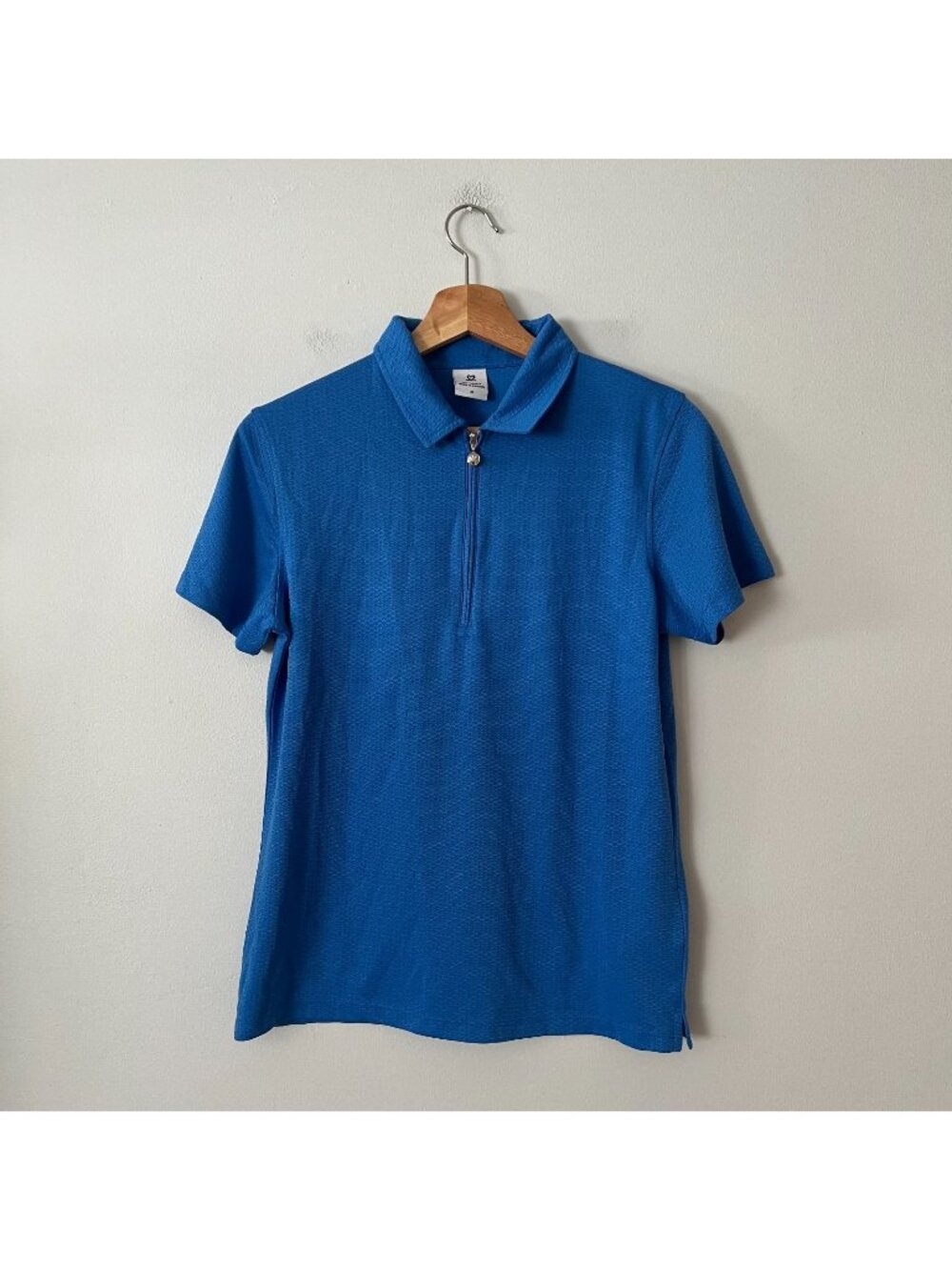 Daily Sports Blue 1/4 Zip Collared Short Sleeve Top Women's Size Medium